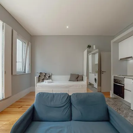 Downtown Santos With Terrace By Homing Porto